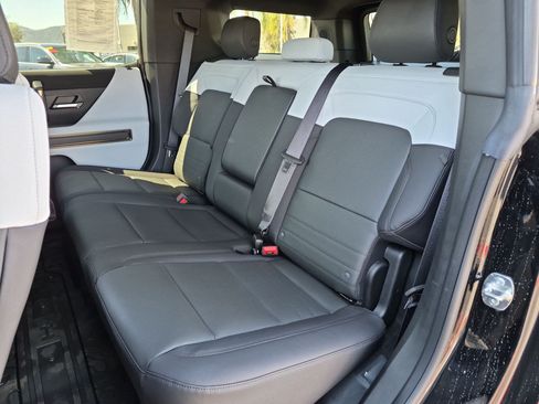 Used 2024 GMC Hummer EV 3X w/ Extreme Off-Road Package AWD/4WD image 30
