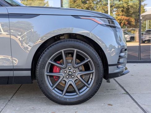 Used 2024 Land Rover Range Rover Velar Dynamic SE image 11