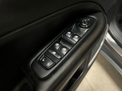 Used 2021 Jeep Compass Latitude image 12