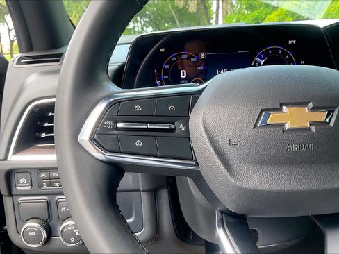 Used 2025 Chevrolet Tahoe LS RWD image 19