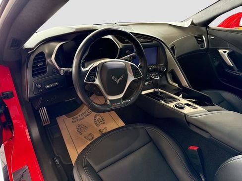Used 2019 Chevrolet Corvette Z06 RWD image 9