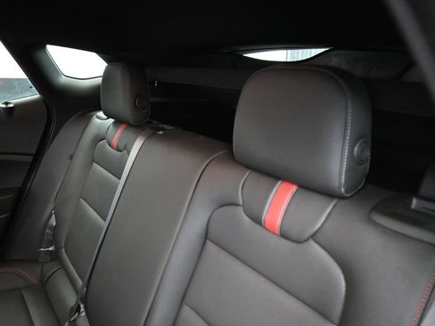 Used 2024 Chevrolet Trax RS w/ Sunroof Package FWD image 12