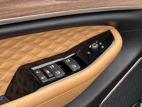 Used 2022 Jeep Grand Cherokee L Summit w/ Advanced Protech Group IV image 15