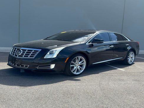 Used 2013 Cadillac XTS Premium w/ Driver Assist Package AWD/4WD image 2