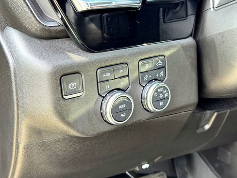 Used 2024 GMC Sierra 1500 Elevation w/ Elevation Premium Package AWD/4WD image 14