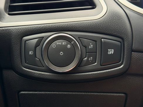 Used 2020 Ford Edge SEL FWD image 23