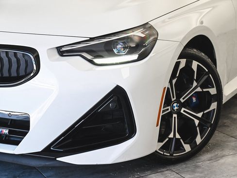 Used 2025 BMW M240i xDrive M240i image 38