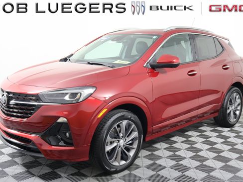 Certified 2021 Buick Encore GX Essence w/ Advanced Technology Package AWD/4WD image 3