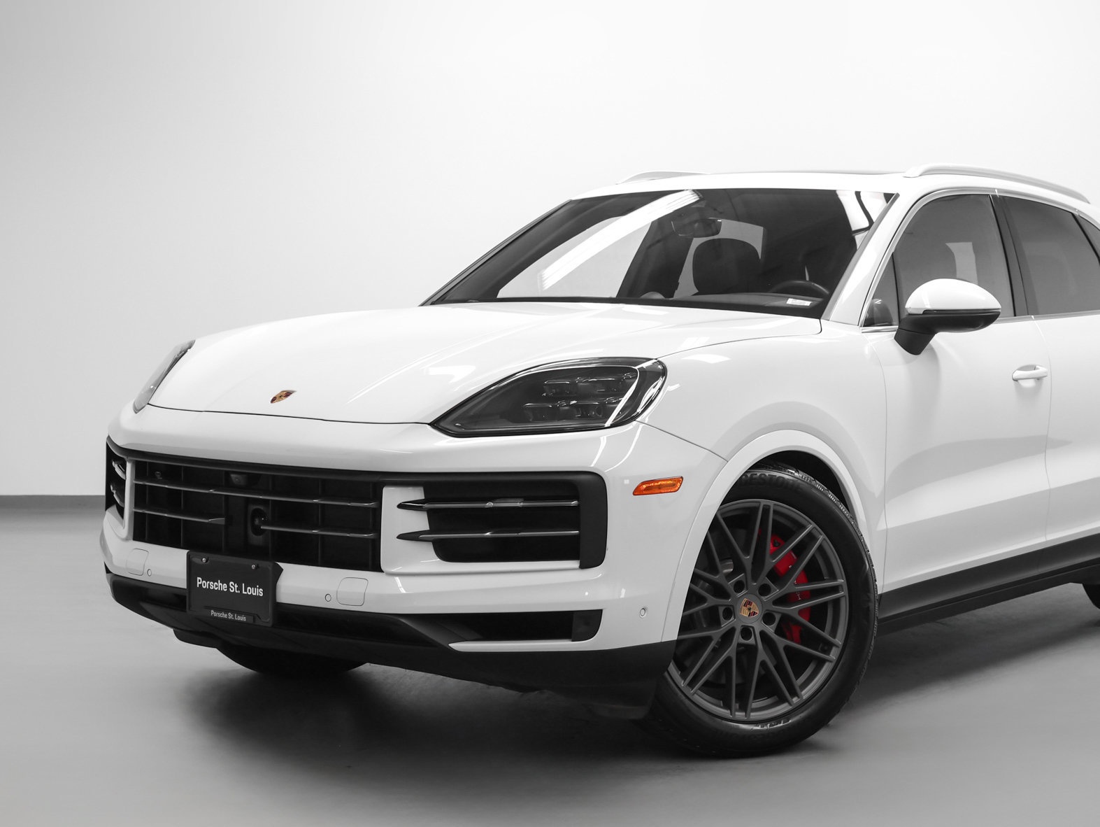Certified 2025 Porsche Cayenne S AWD/4WD image 7