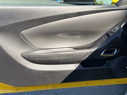 Used 2011 Chevrolet Camaro LT RWD image 23