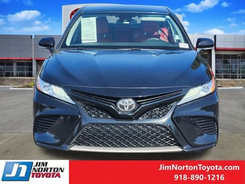 Used 2020 Toyota Camry XSE FWD image 2