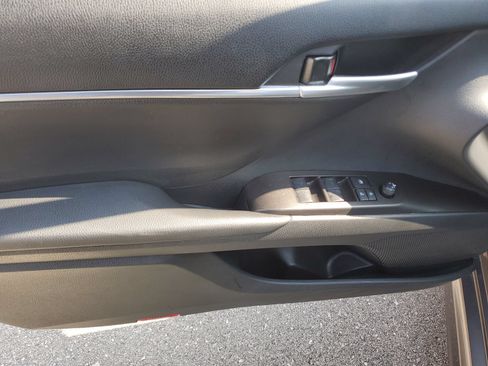 Certified 2024 Toyota Camry SE FWD image 19