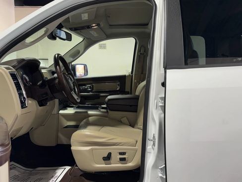 Used 2013 RAM 1500 Laramie w/ Convenience Group AWD/4WD image 13