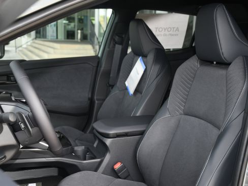 New 2026 Toyota C-HR image 7