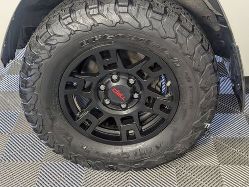 Used 2018 Toyota 4Runner SR5 Premium AWD/4WD image 8