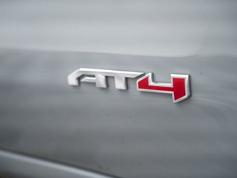 Used 2024 GMC Sierra 1500 AT4 w/ Technology Package AWD/4WD image 20