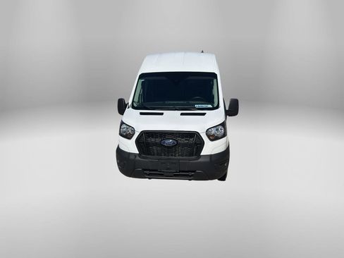 Used 2024 Ford Transit 250 148 High Roof RWD image 2