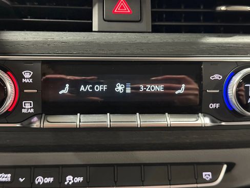 Used 2017 Audi A4 2.0T Premium w/ Convenience Package image 32