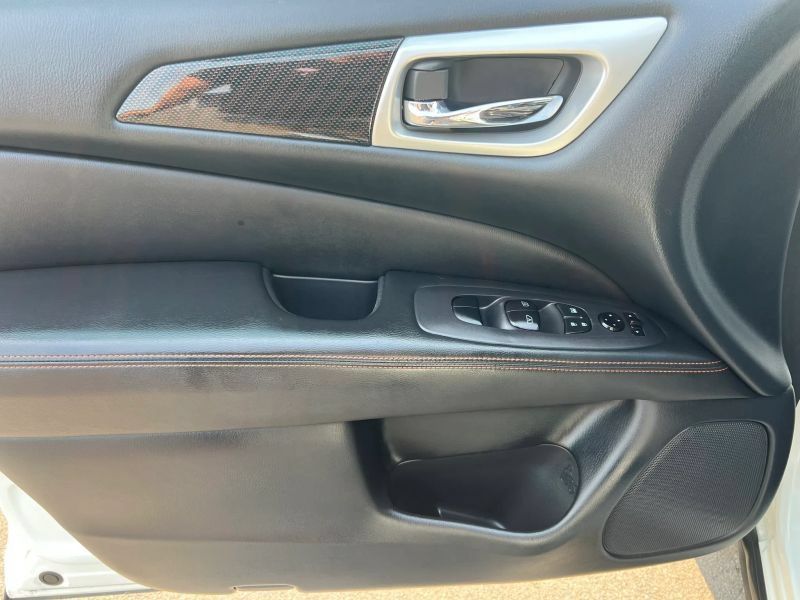 Used 2020 Nissan Pathfinder SV w/ Rock Creek Edition FWD image 21