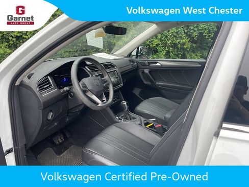 Certified 2024 Volkswagen Tiguan SE AWD/4WD image 10
