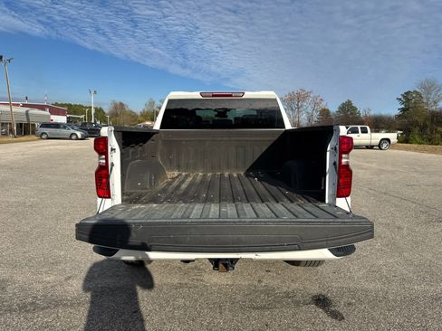 Used 2022 Chevrolet Silverado 1500 Custom RWD image 13
