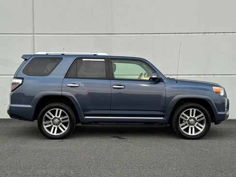Used 2012 Toyota 4Runner Limited AWD/4WD image 8