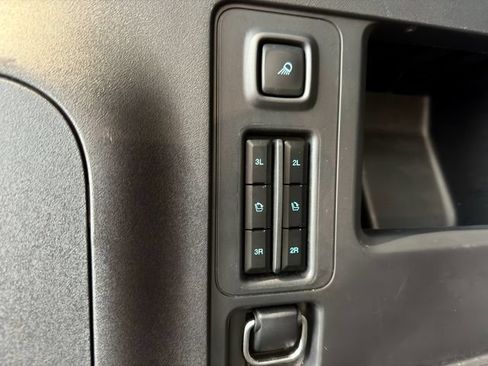 Used 2025 Ford Expedition Max Platinum w/ Stealth Appearance Package AWD/4WD image 17