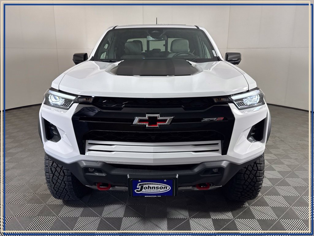 New 2026 Chevrolet Colorado ZR2 w/ Technology Package AWD/4WD image 3