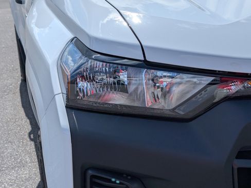 New 2026 Chevrolet Colorado W/T image 3