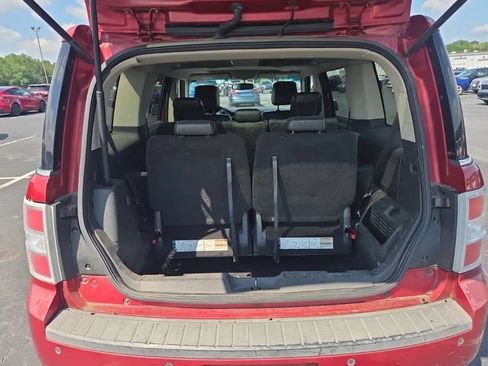 Used 2009 Ford Flex Limited FWD image 2