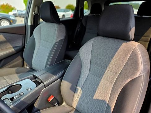 Used 2023 Nissan Rogue SV FWD image 29