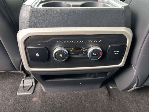 Used 2023 Ford Expedition XLT RWD image 19
