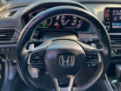 Used 2022 Honda Accord Sport image 11