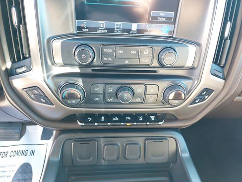 Used 2018 GMC Sierra 3500 Denali w/ Duramax Plus Package image 23