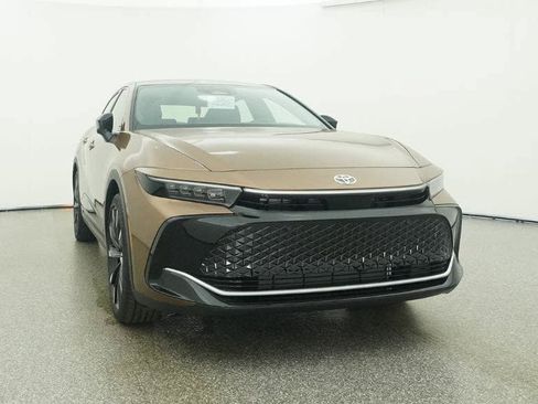 New 2026 Toyota Crown Platinum AWD/4WD image 30