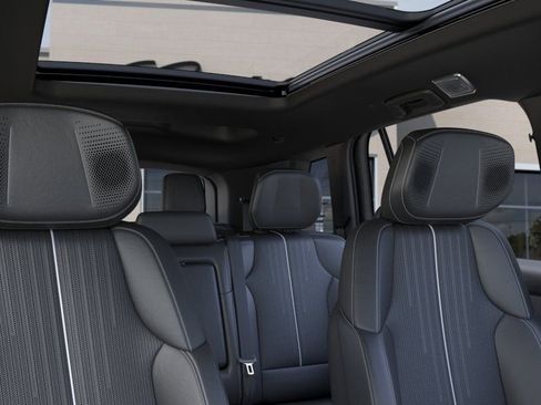 New 2026 Cadillac Vistiq Luxury AWD/4WD image 24