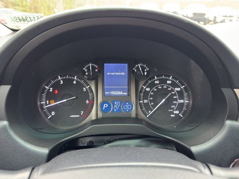 Used 2016 Lexus GX 460 Luxury w/ Preferred Accessory Package image 21