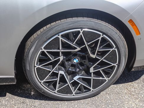 New 2027 BMW 740i w/ Executive Package RWD image 9