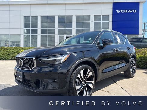 Certified 2023 Volvo XC40 B5 Plus w/ Driver Assist Package AWD/4WD image 1