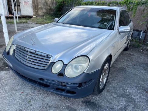 Used 2005 Mercedes-Benz E 320 Sedan image 1