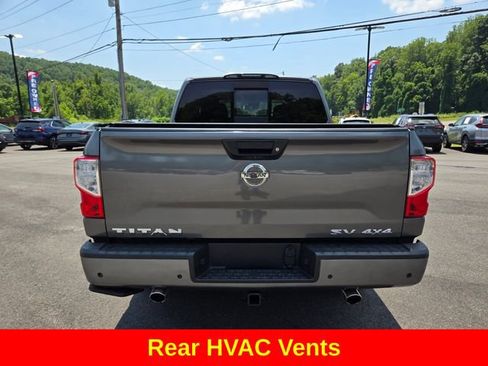 Used 2021 Nissan Titan SV w/ SV Convenience Package AWD/4WD image 8
