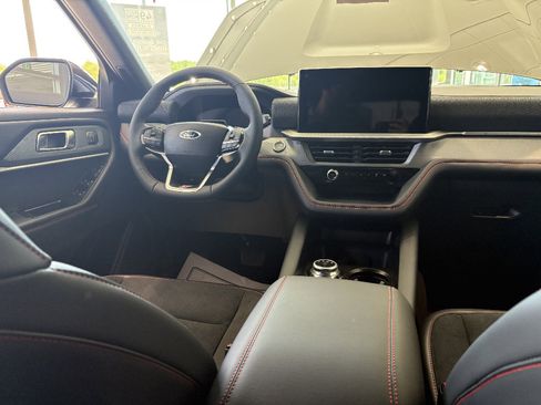 New 2026 Ford Explorer ST AWD/4WD image 24