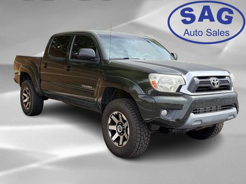 Used 2012 Toyota Tacoma 4x4 Double Cab w/ TRD Off-Road Pkg image 2