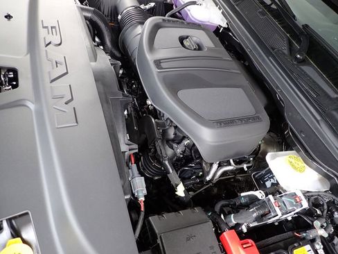 New 2026 RAM 1500 4x4 Crew Cab image 10