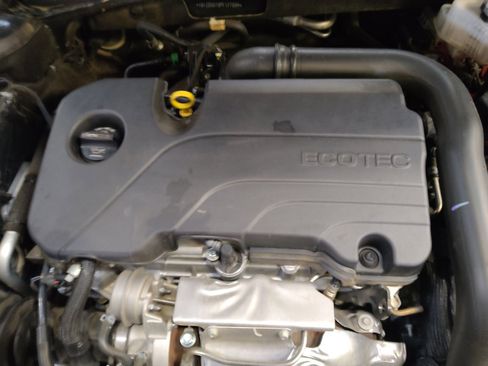 Used 2023 Chevrolet Malibu LT FWD image 30
