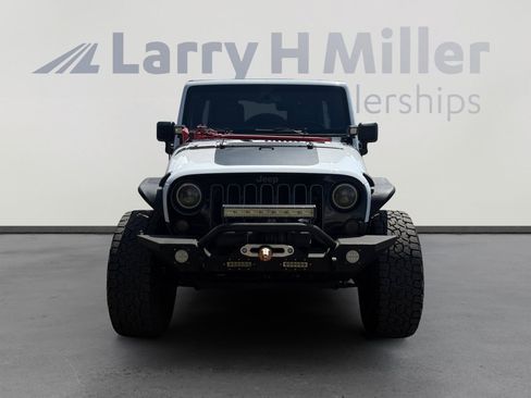 Used 2018 Jeep Wrangler Unlimited Sport S AWD/4WD image 8