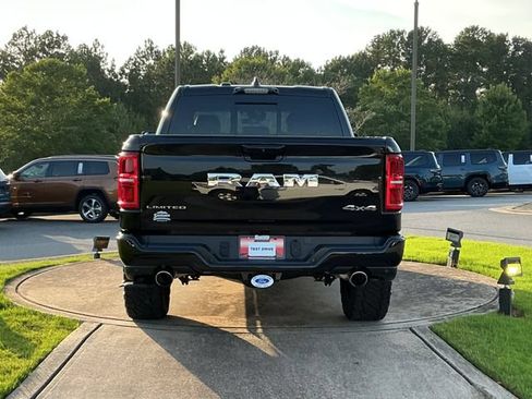 Used 2025 RAM 1500 Limited AWD/4WD image 6