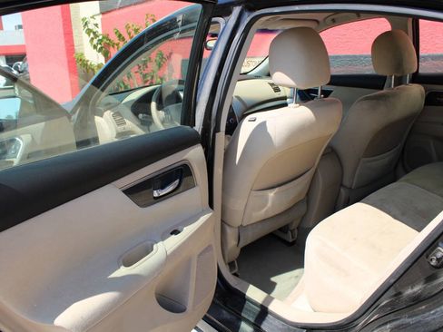 Used 2014 Nissan Altima 2.5 S FWD image 13