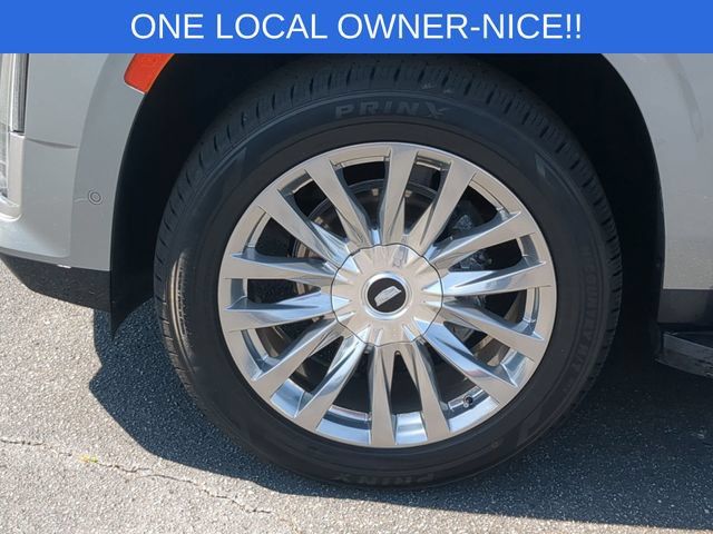 Used 2024 Cadillac Escalade Premium Luxury w/ Performance Package AWD/4WD image 10