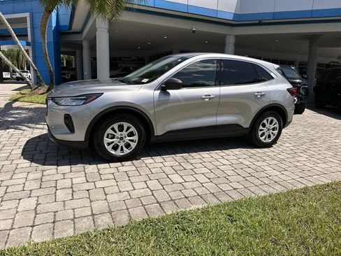 Used 2023 Ford Escape Active FWD image 31